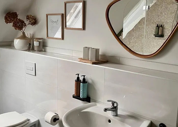 Kurz Vor Berlin 아파트 *