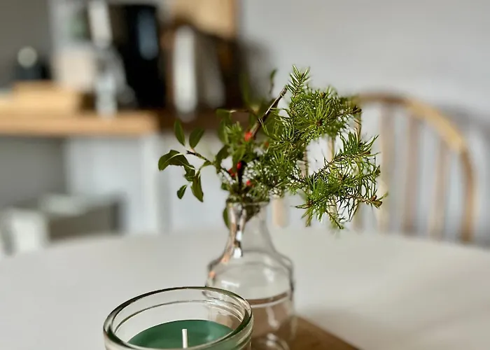 Kurz Vor Berlin * هوبيغارْتْنْ